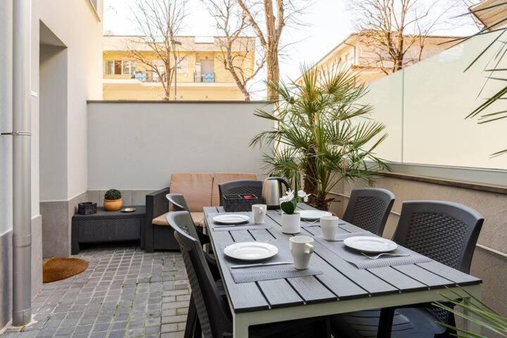 A Casa Minerva Apartamento Rimini Exterior foto